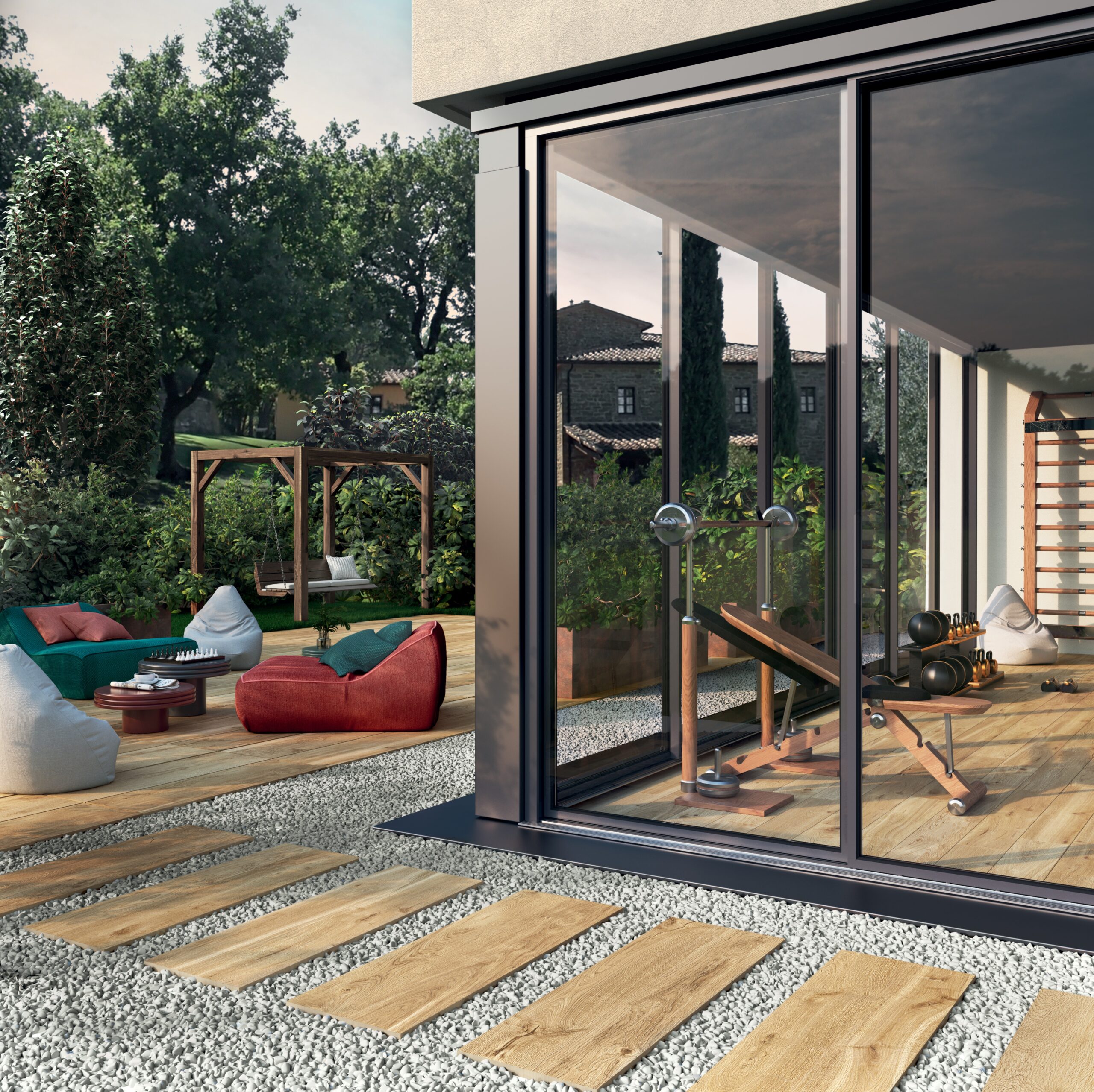 Achtertuin met tegels die op hout planken lijken, waardoor de tegels een natuurlijke look en feel hebben